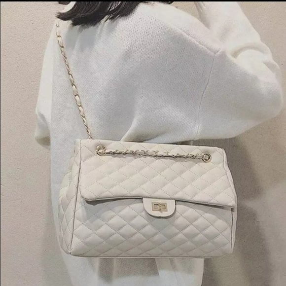 Large Quilted Handbag Wine Burgundy - Picture 8 of 16